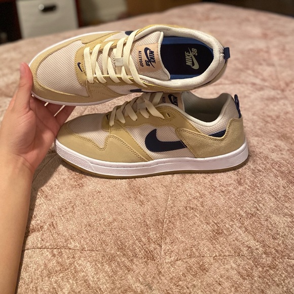 Nike Alleyoop SB Skateboard 'Club Gold Navy' - Picture 8 of 9